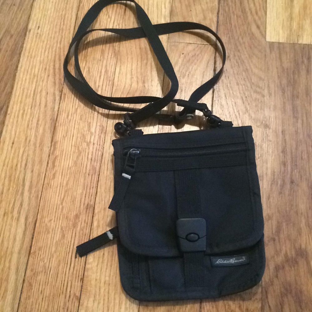 Eddie Brower over the shoulder bag